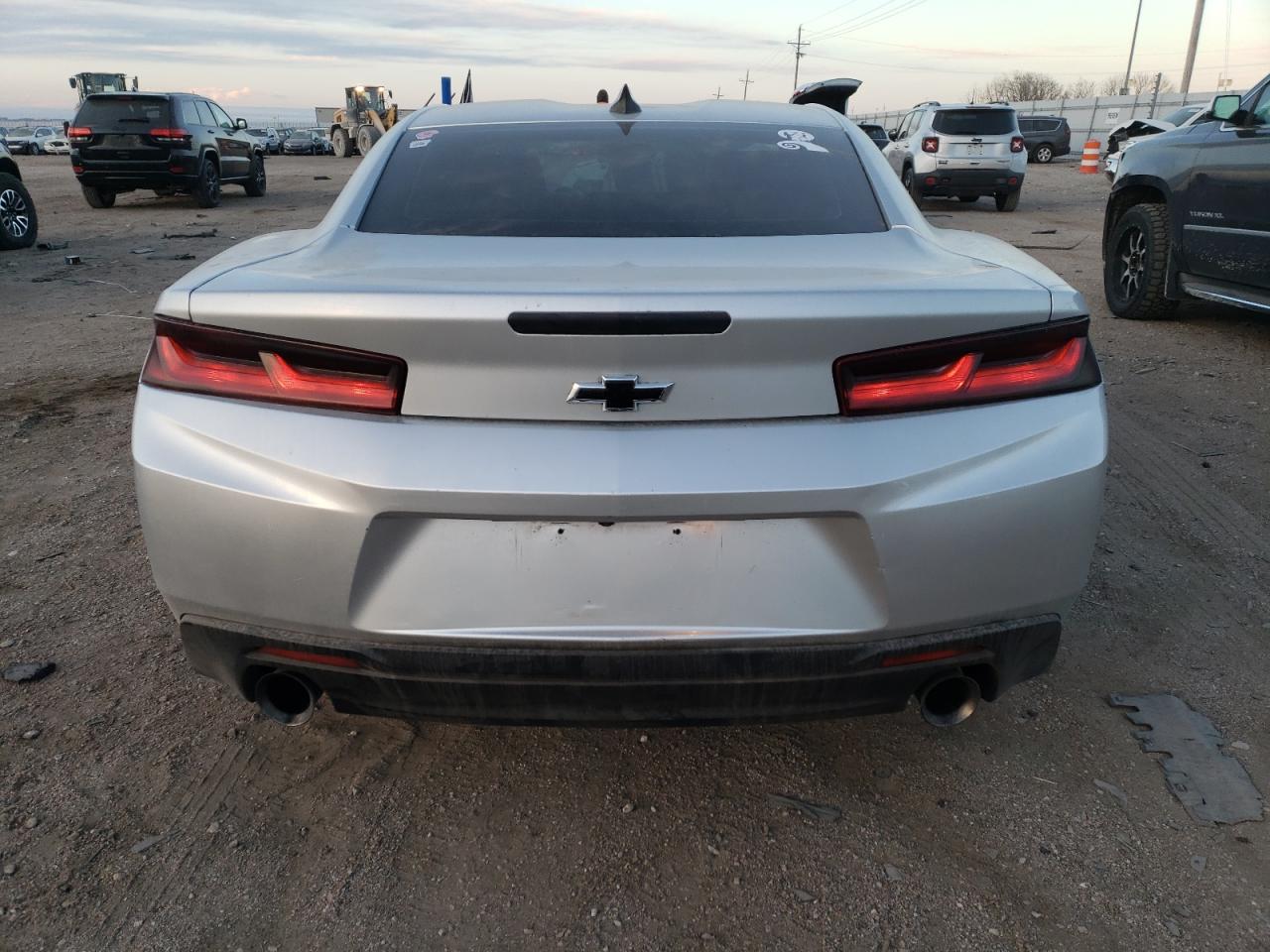 2016 Chevrolet Camaro - Image 6