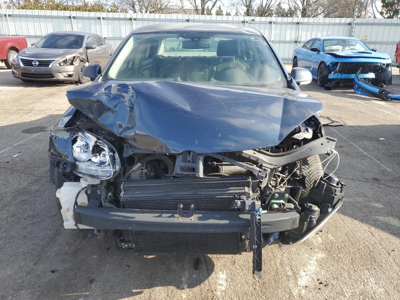 2005 Volkswagen Jetta - Image 5
