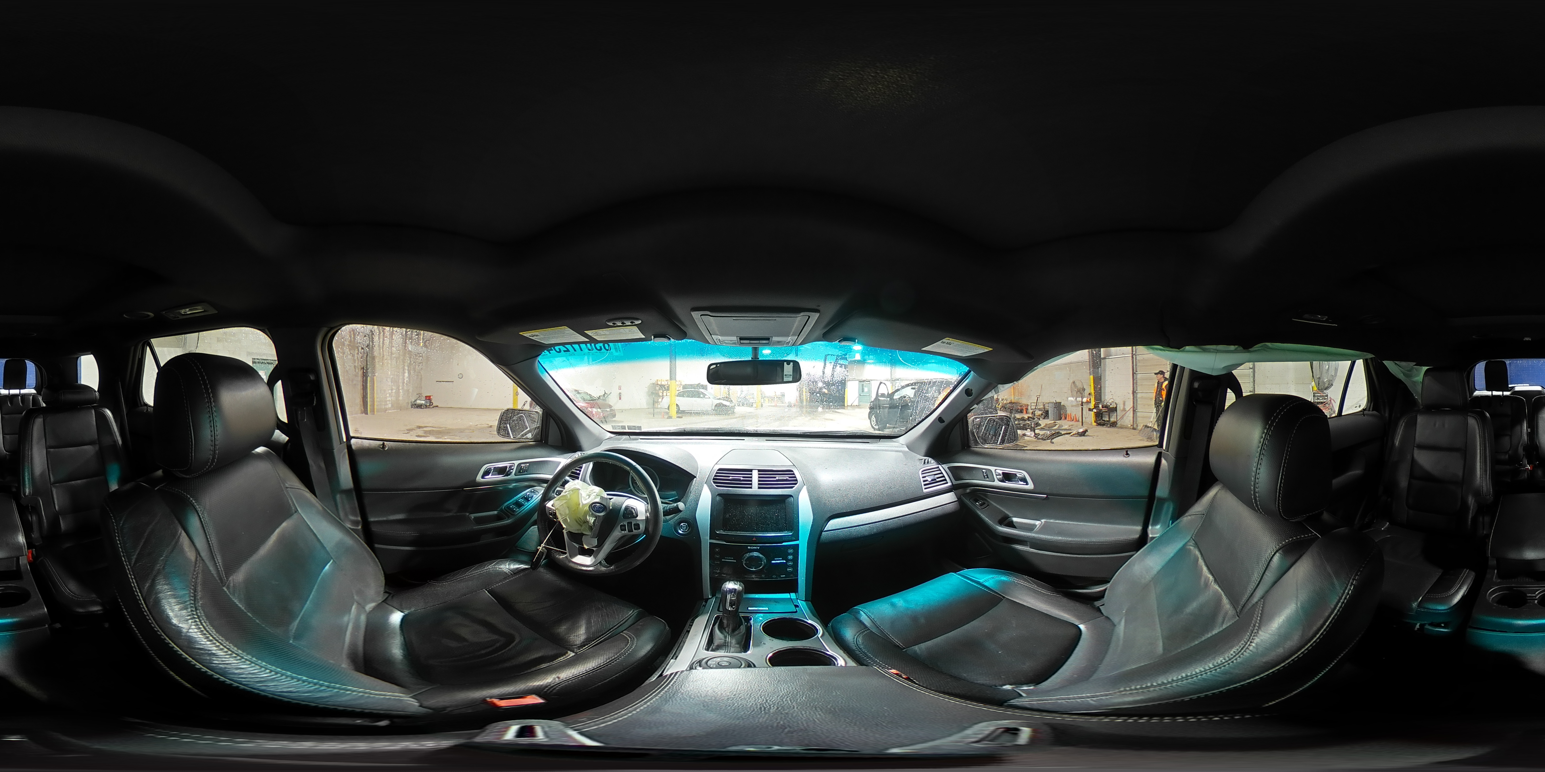 2014 Ford Explorer - Image 15