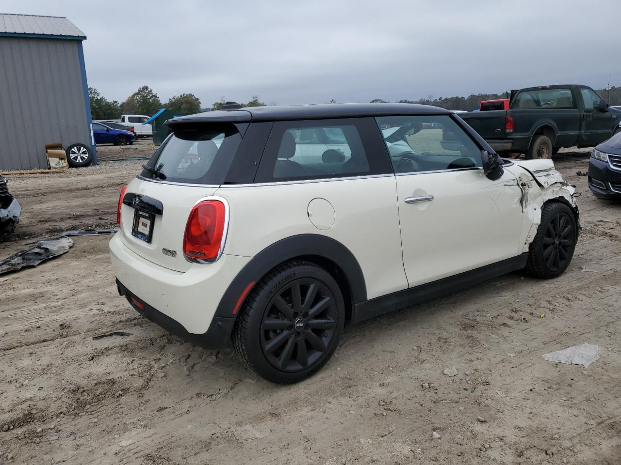 VIN WMWXP5C52J3C65579 2018 MINI COOPER no.3