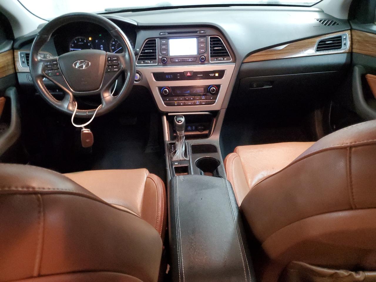 2015 Hyundai Sonata - Image 8