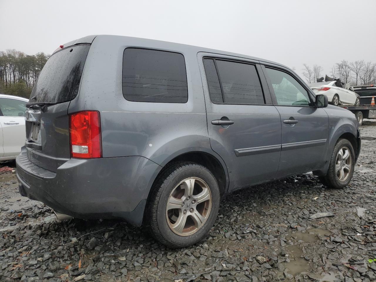 VIN 5FNYF3H54DB015546 2013 HONDA PILOT no.3