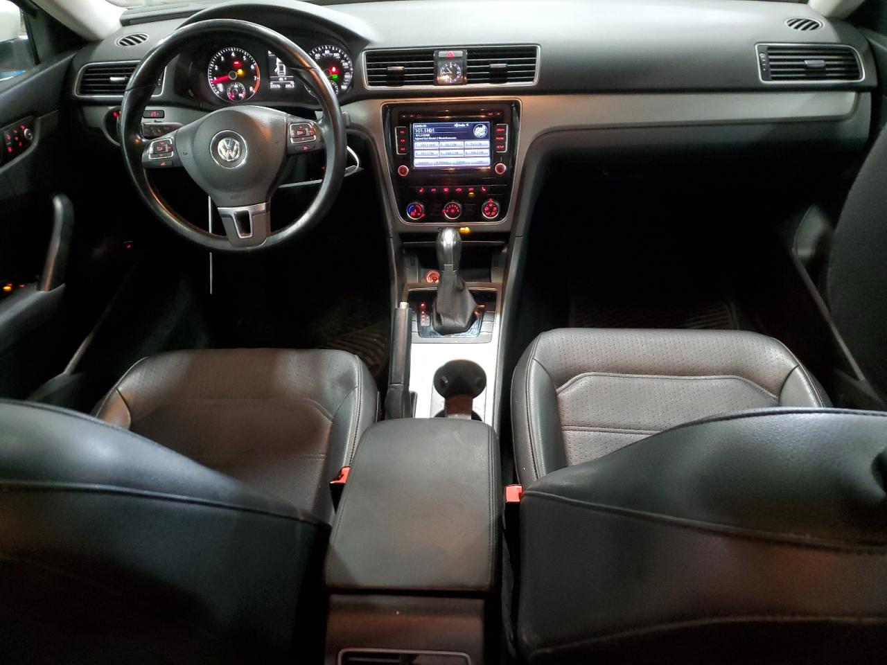 2014 Volkswagen Passat Se VIN: 1VWBT7A39EC063697 Lot: 84391324