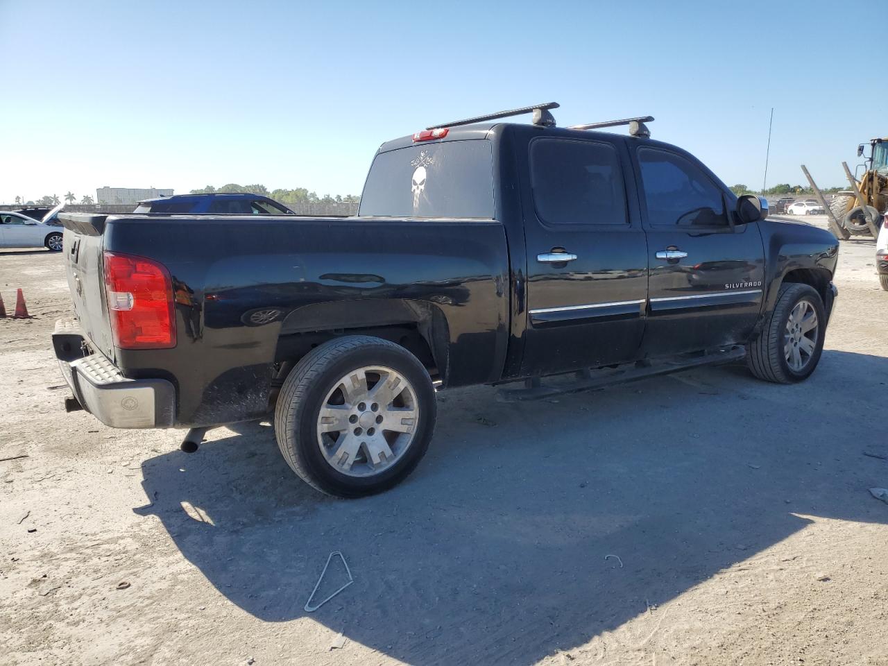 2010 Chevrolet Silverado - Image 3