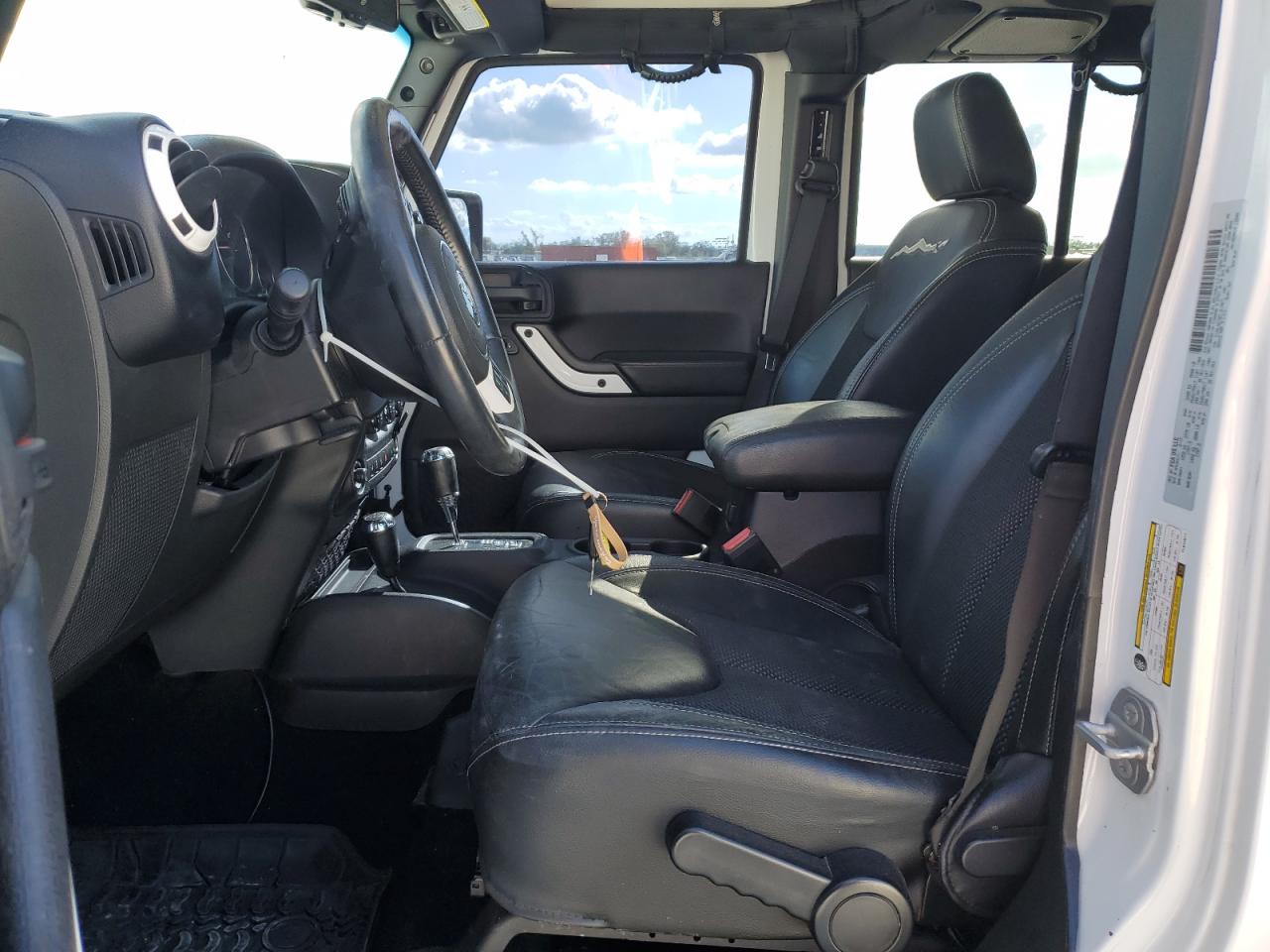 2015 Jeep Wrangler - Image 7