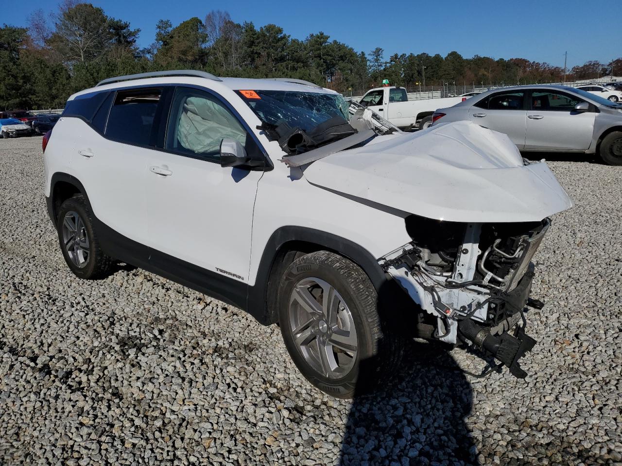2021 GMC Terrain - Image 4