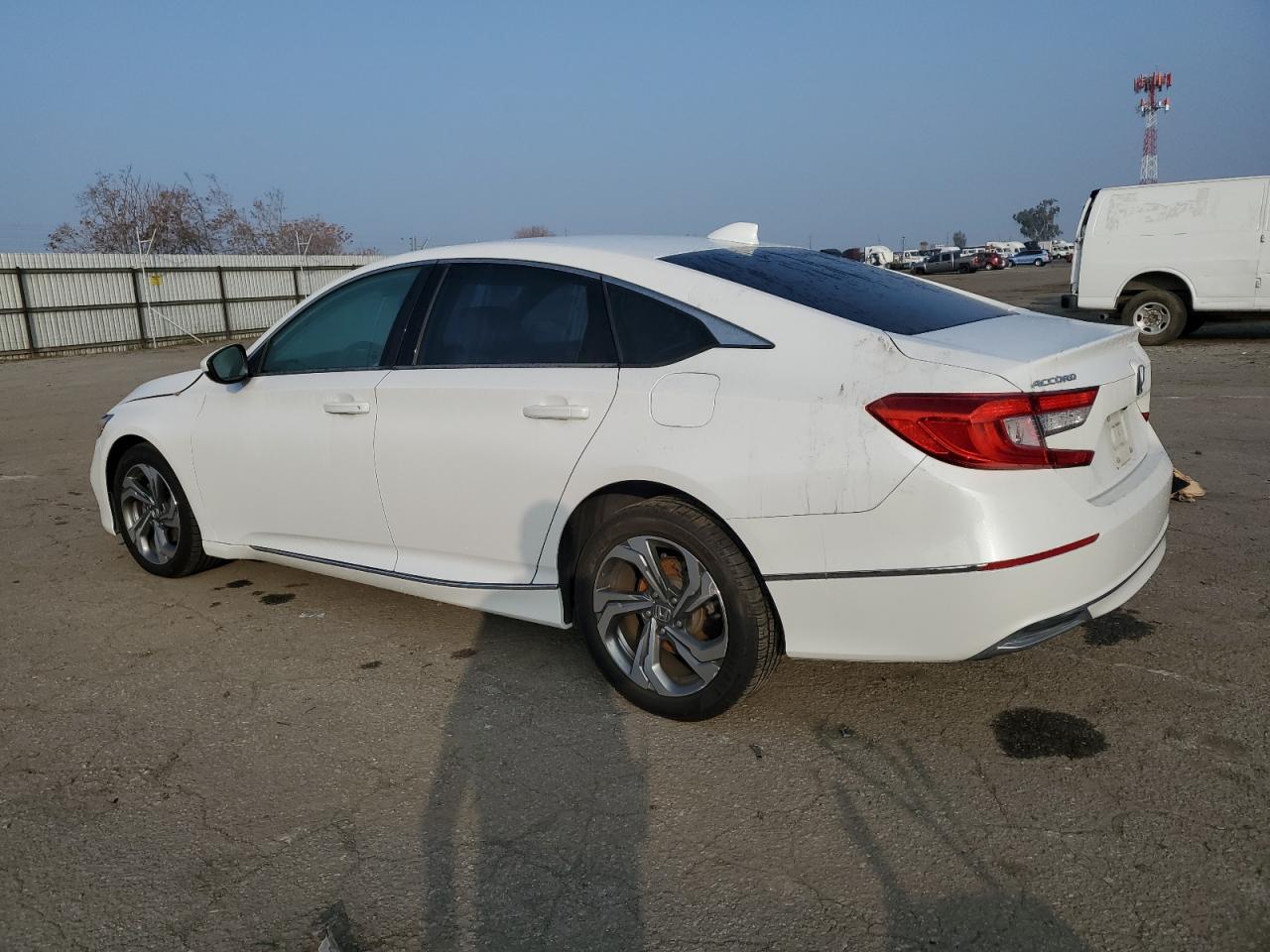 VIN 1HGCV1F47JA120549 2018 HONDA ACCORD no.2