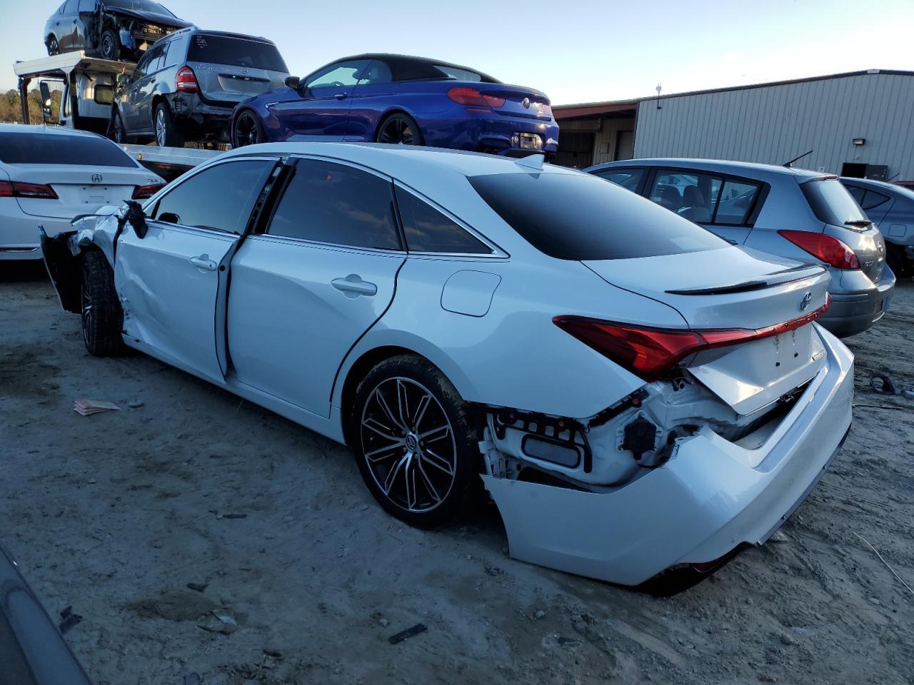 4T1BZ1FB2KU020884 2019 TOYOTA AVALON - Image 2