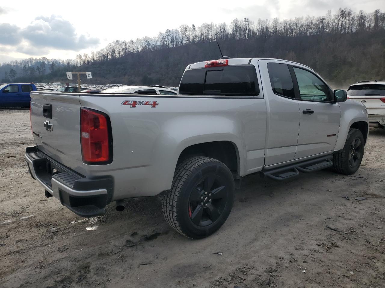 2020 Chevrolet Colorado - Image 3