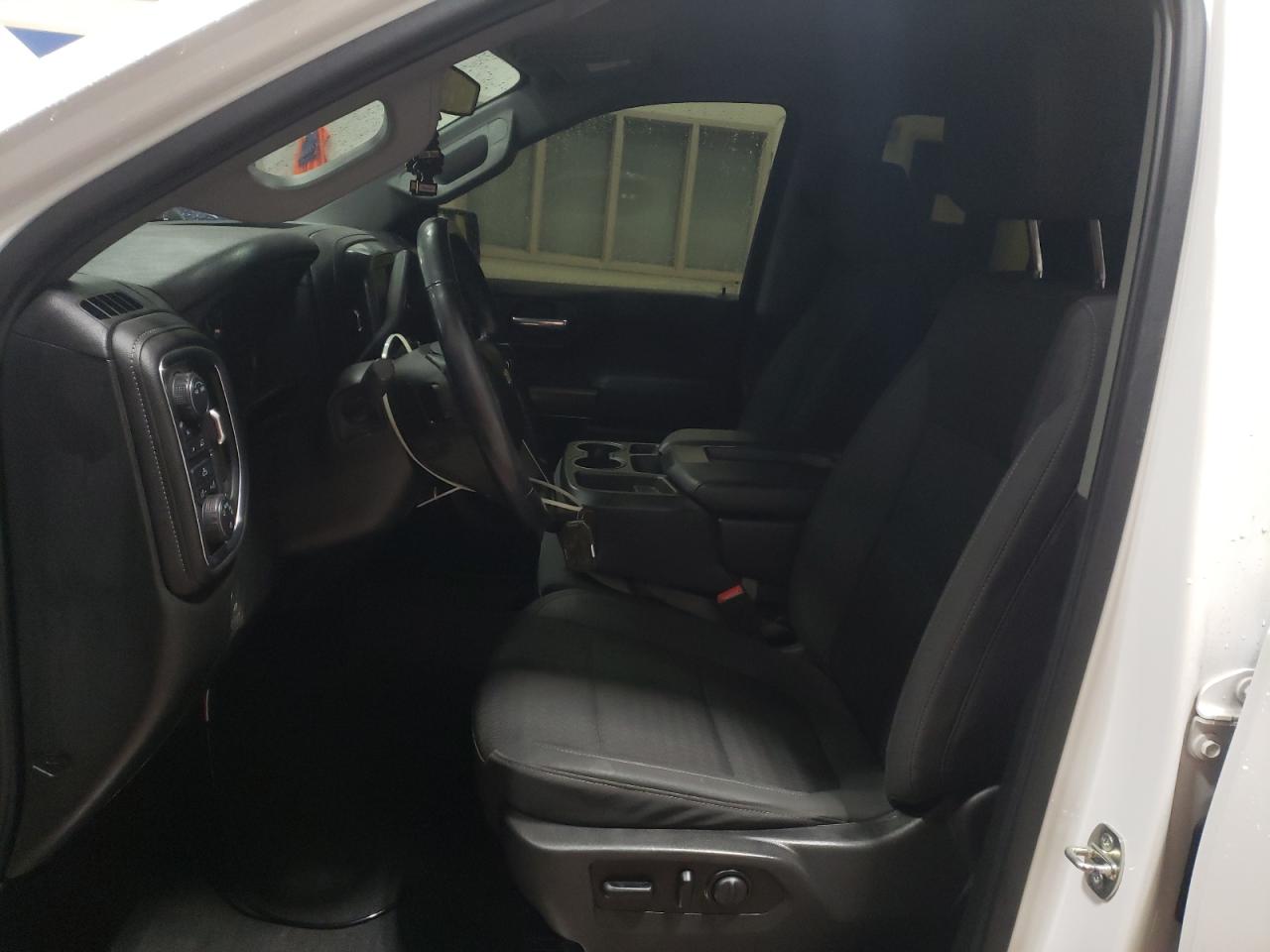 2020 Chevrolet Silverado - Image 7