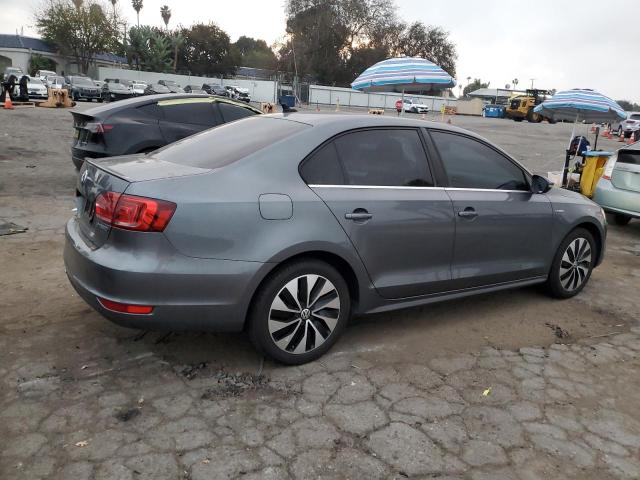 Sedans VOLKSWAGEN JETTA 2014 Szary