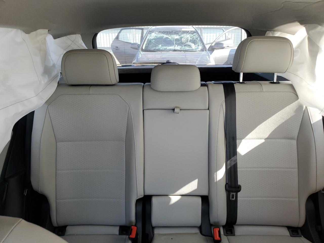 2021 Volkswagen Tiguan - Image 10