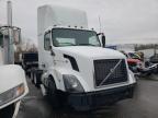 2004 Volvo Vn Vnl продається в Glassboro, NJ - Front End