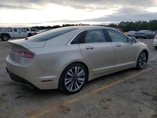  LINCOLN MKZ 2017 Золотой