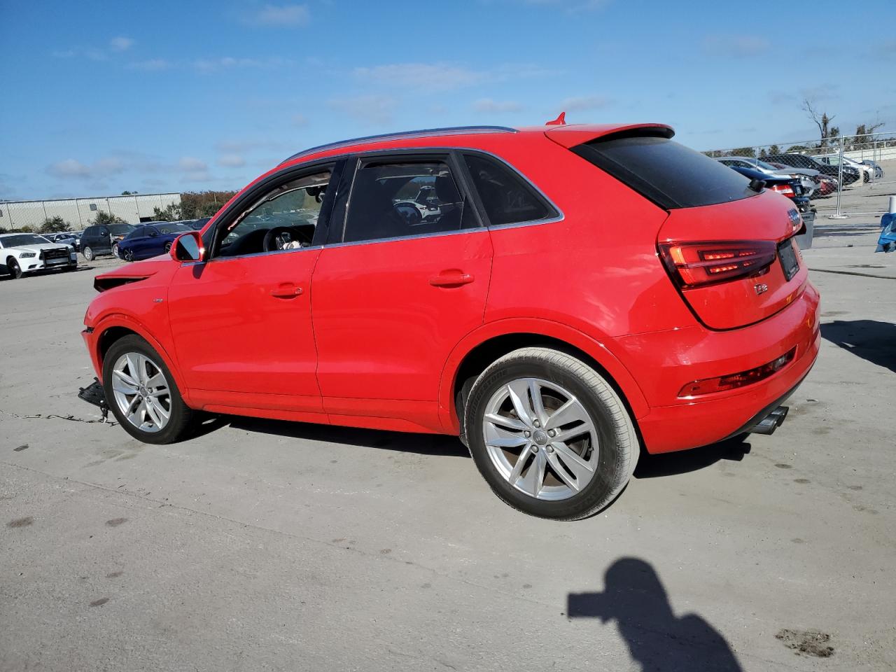 VIN WA1JCCFSXJR010628 2018 AUDI Q3 no.2