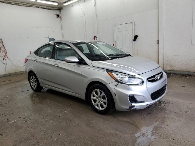  HYUNDAI ACCENT 2012 Srebrny