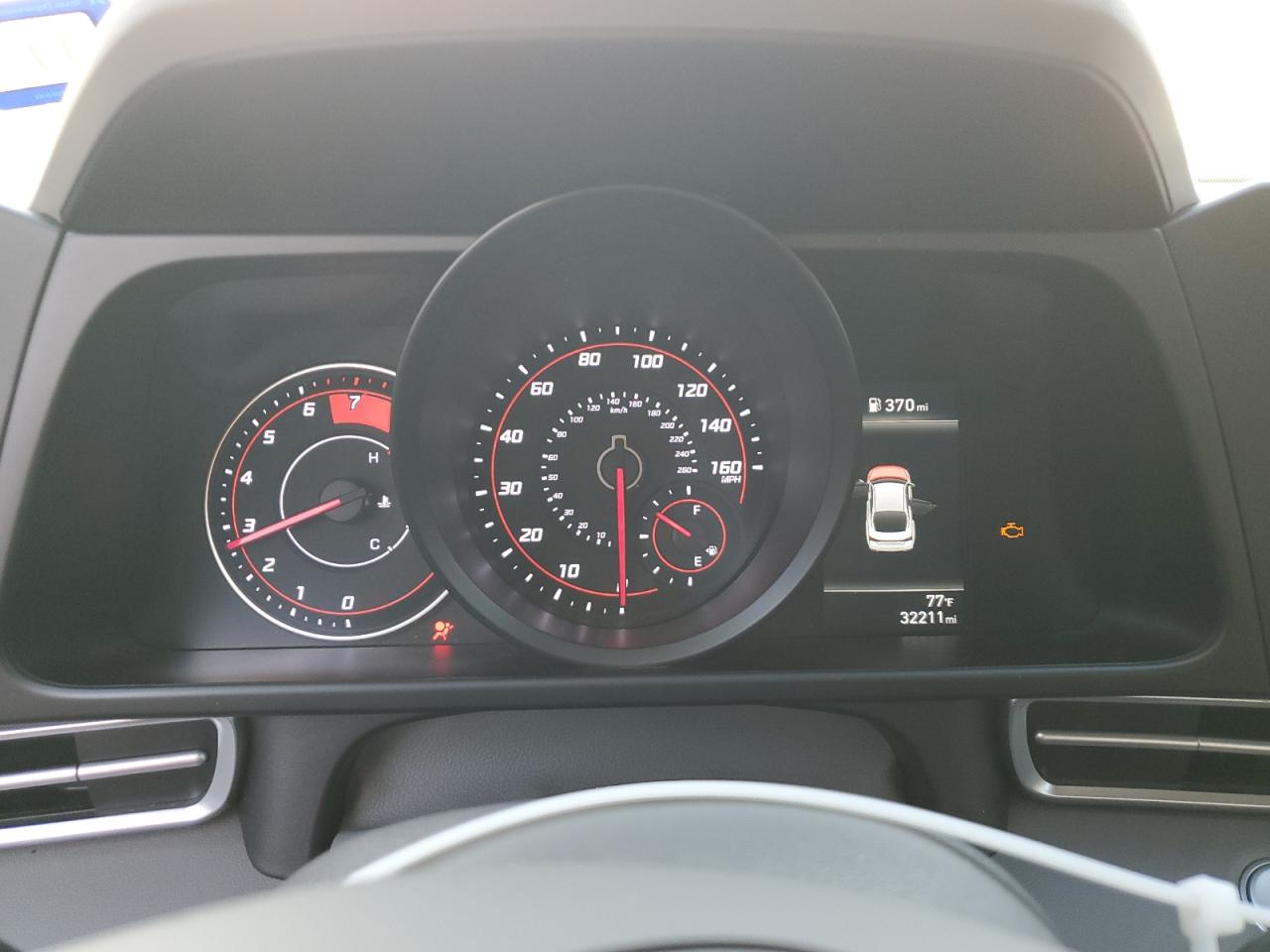 2023 Hyundai Elantra - Image 9