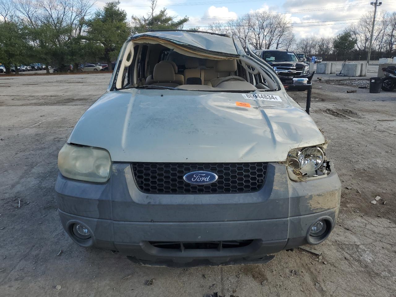 2005 Ford Escape - Image 5