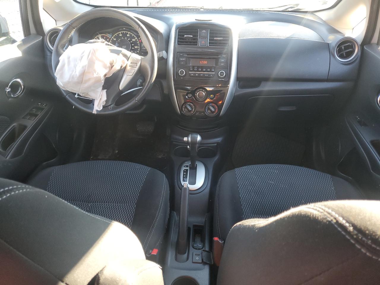 2015 Nissan Versa - Image 8