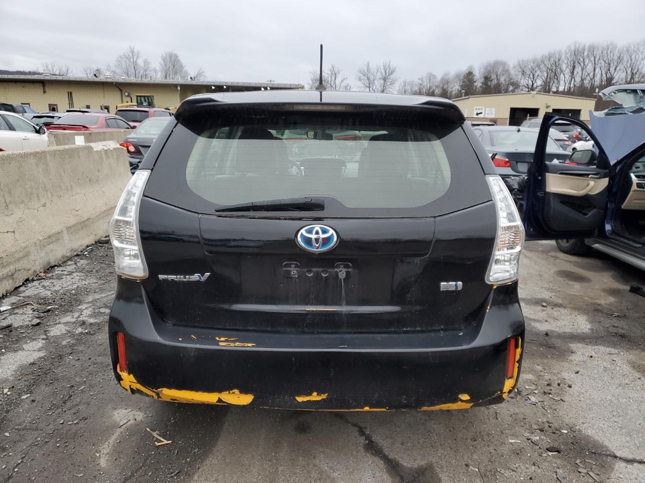 VIN JTDZN3EU4E3304220 2014 TOYOTA PRIUS no.6