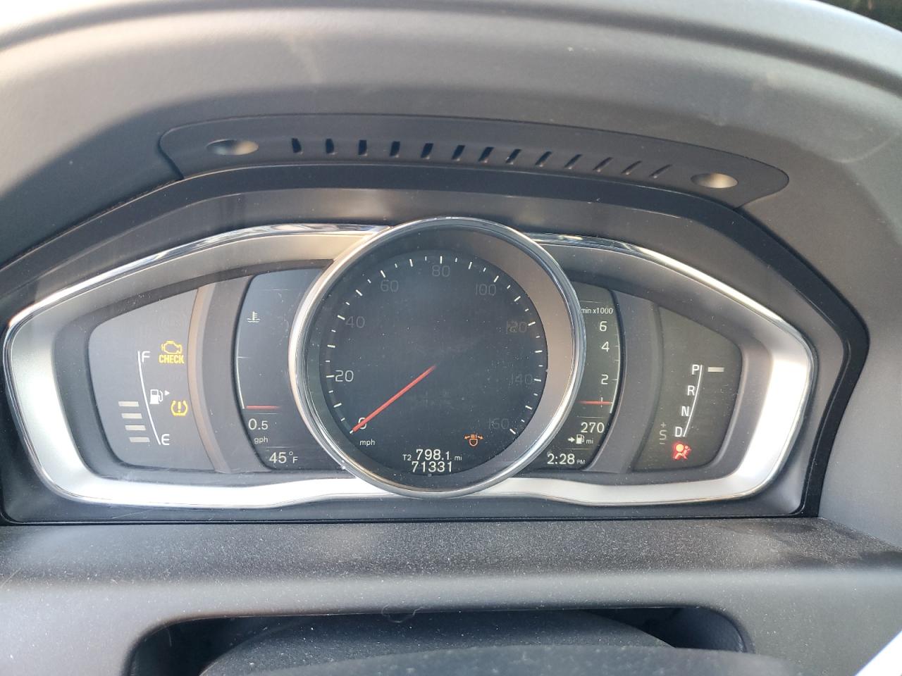 2017 Volvo Xc60 T6 Dynamic VIN: YV449MRRXH2082090 Lot: 85772234