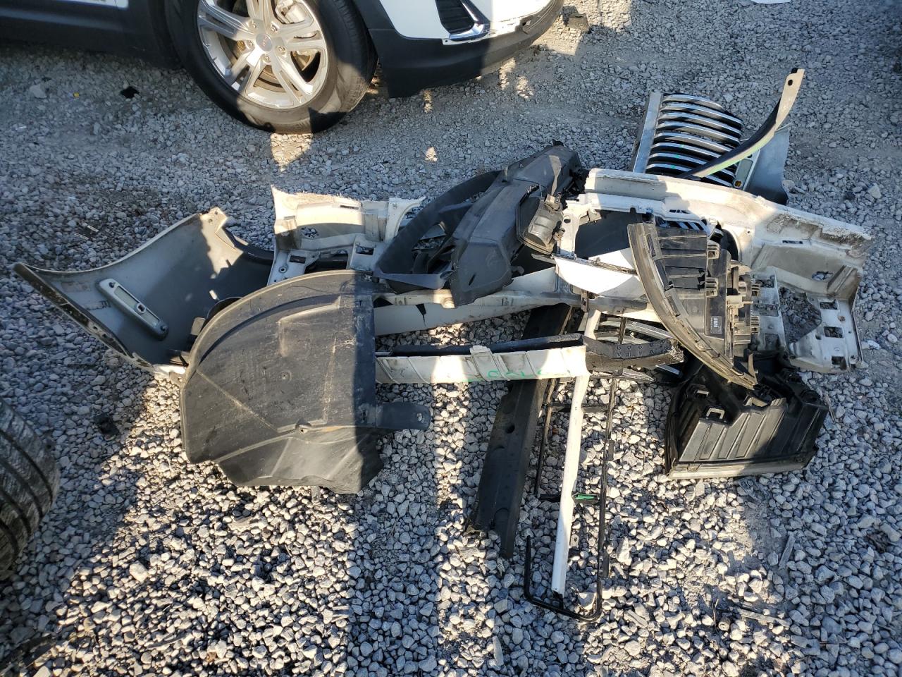 2010 Mercury Mountaineer - Image 13