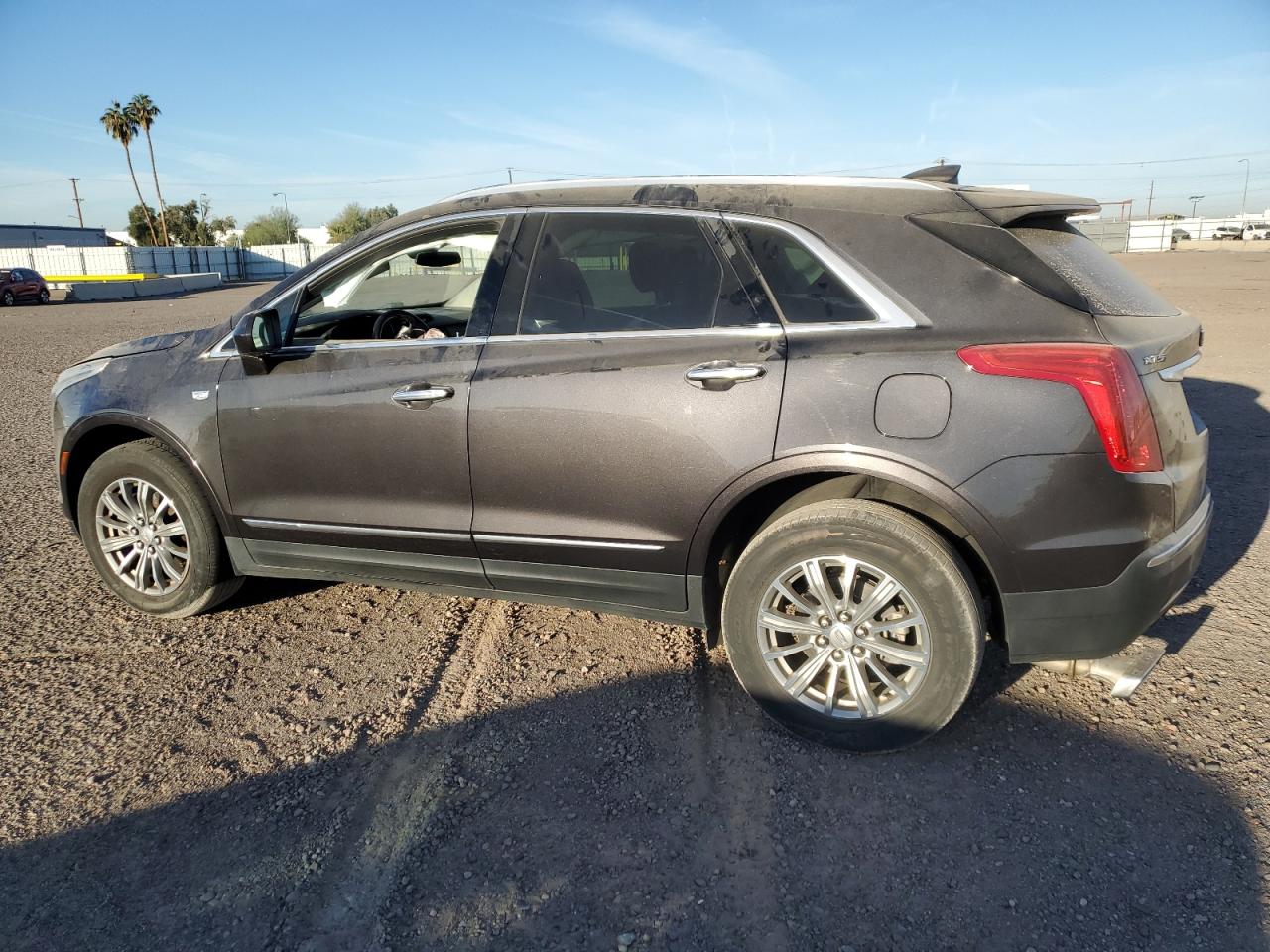 VIN 1GYKNBRS2HZ208361 2017 CADILLAC XT5 no.2