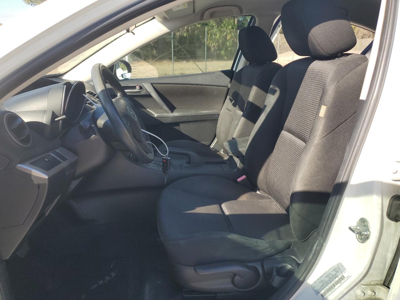 2012 Mazda 3 - Image 7