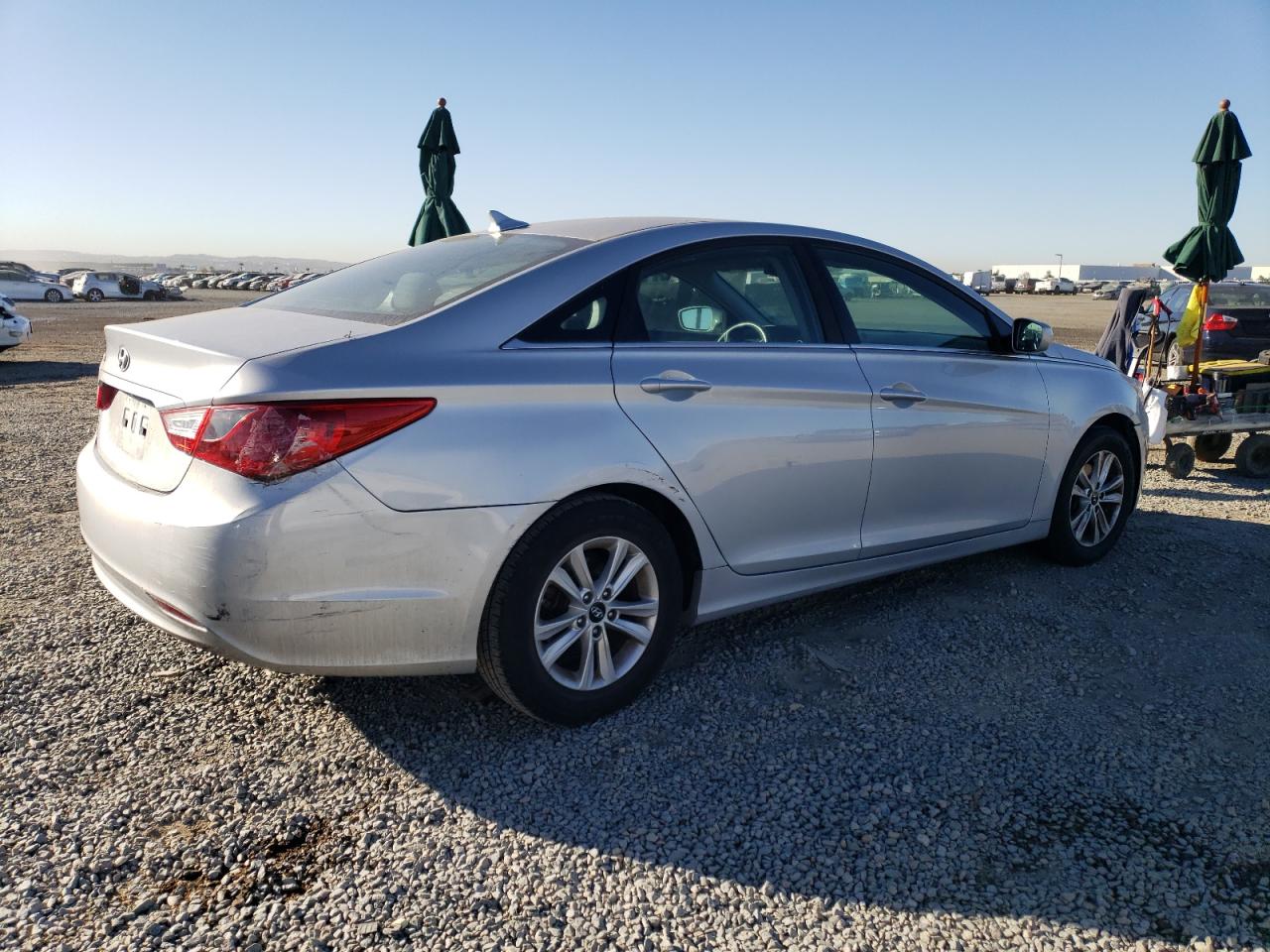 2011 Hyundai Sonata - Image 3