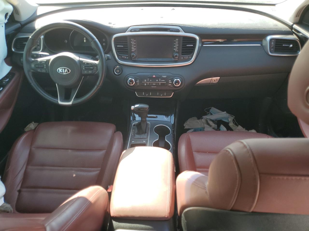 2018 Kia Sorento - Image 8