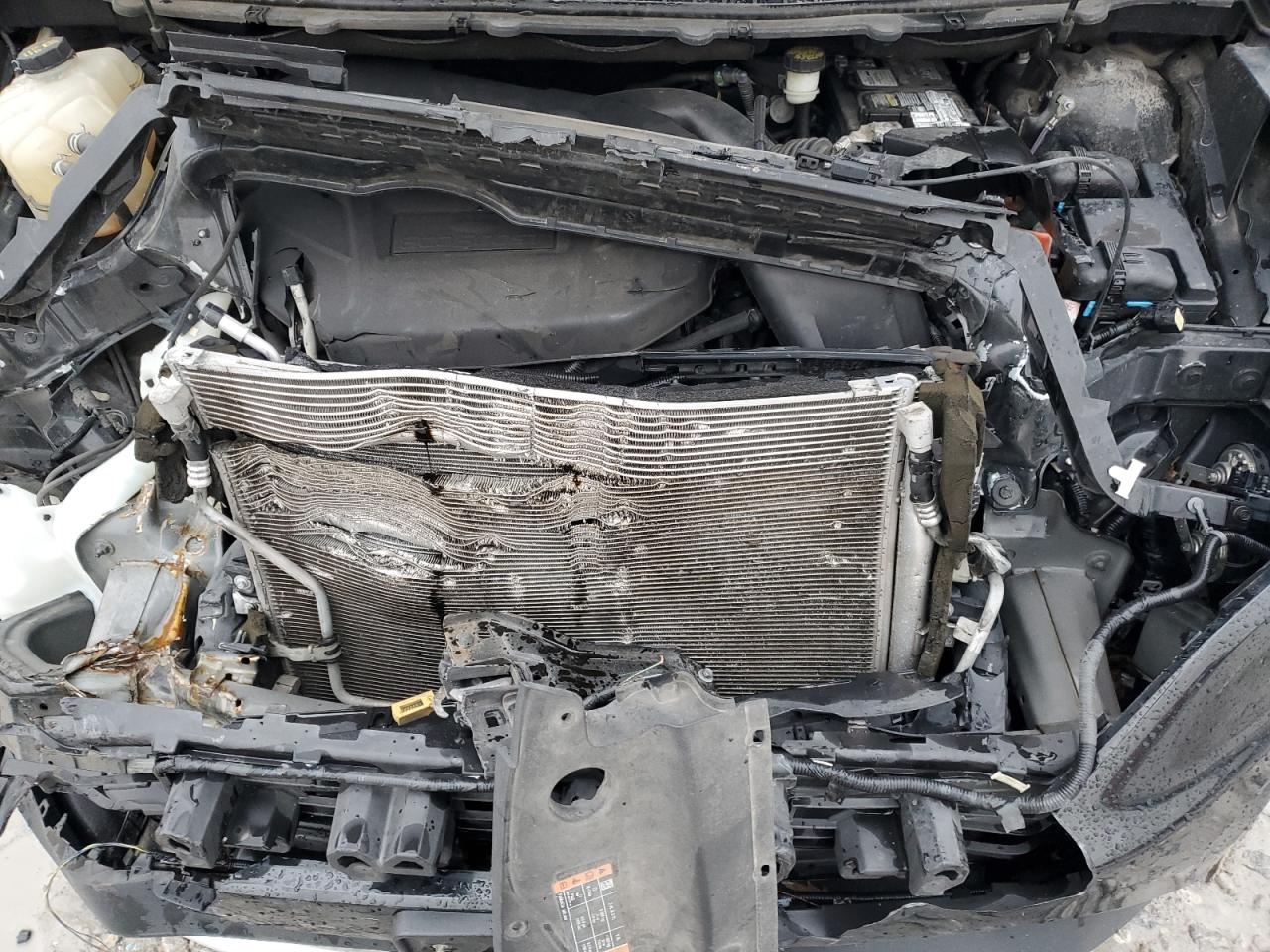 2015 Ford Edge - Image 11