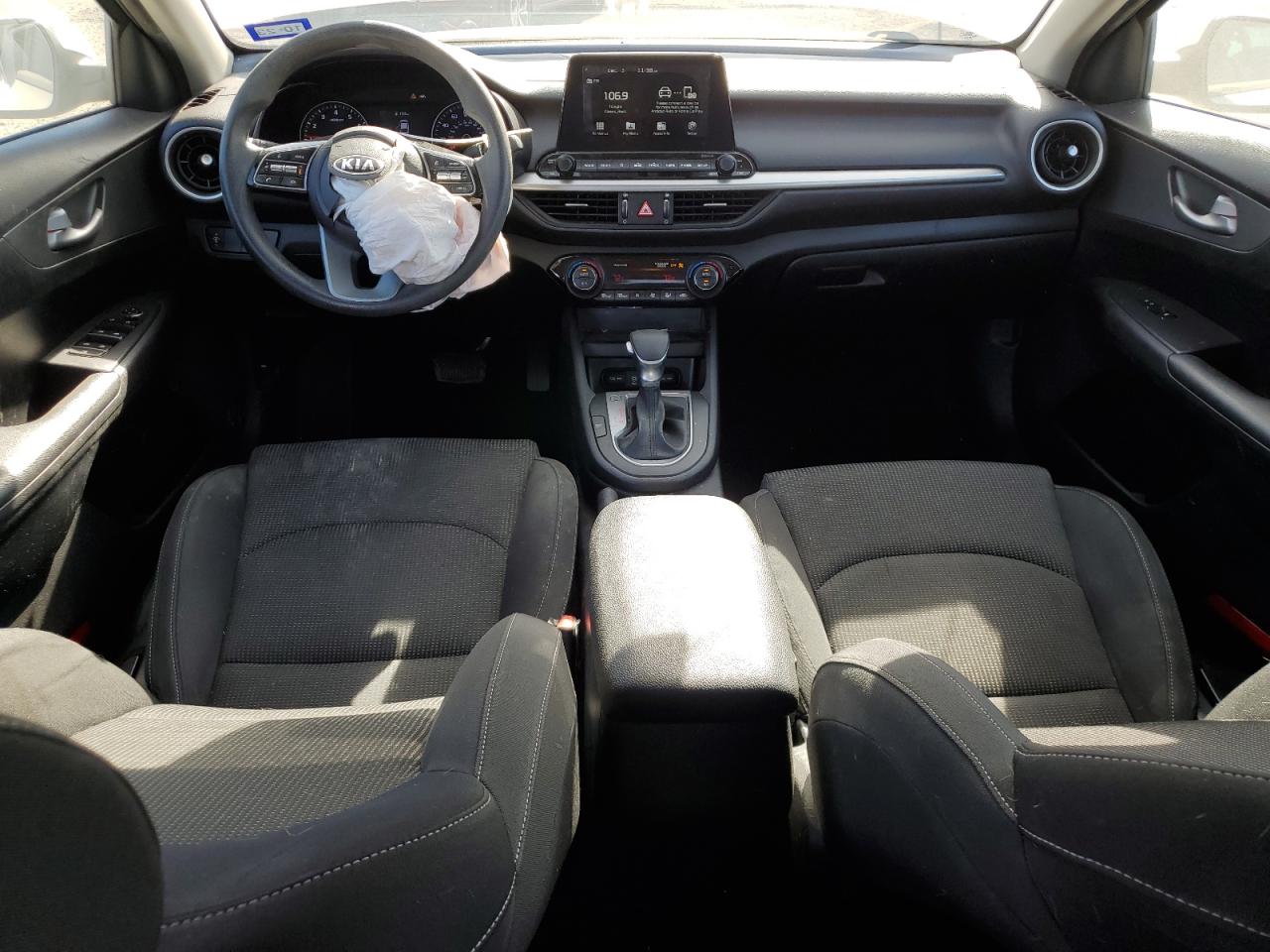 2019 Kia Forte - Image 8