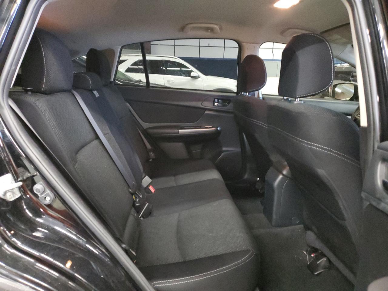 2015 Subaru XV - Image 11