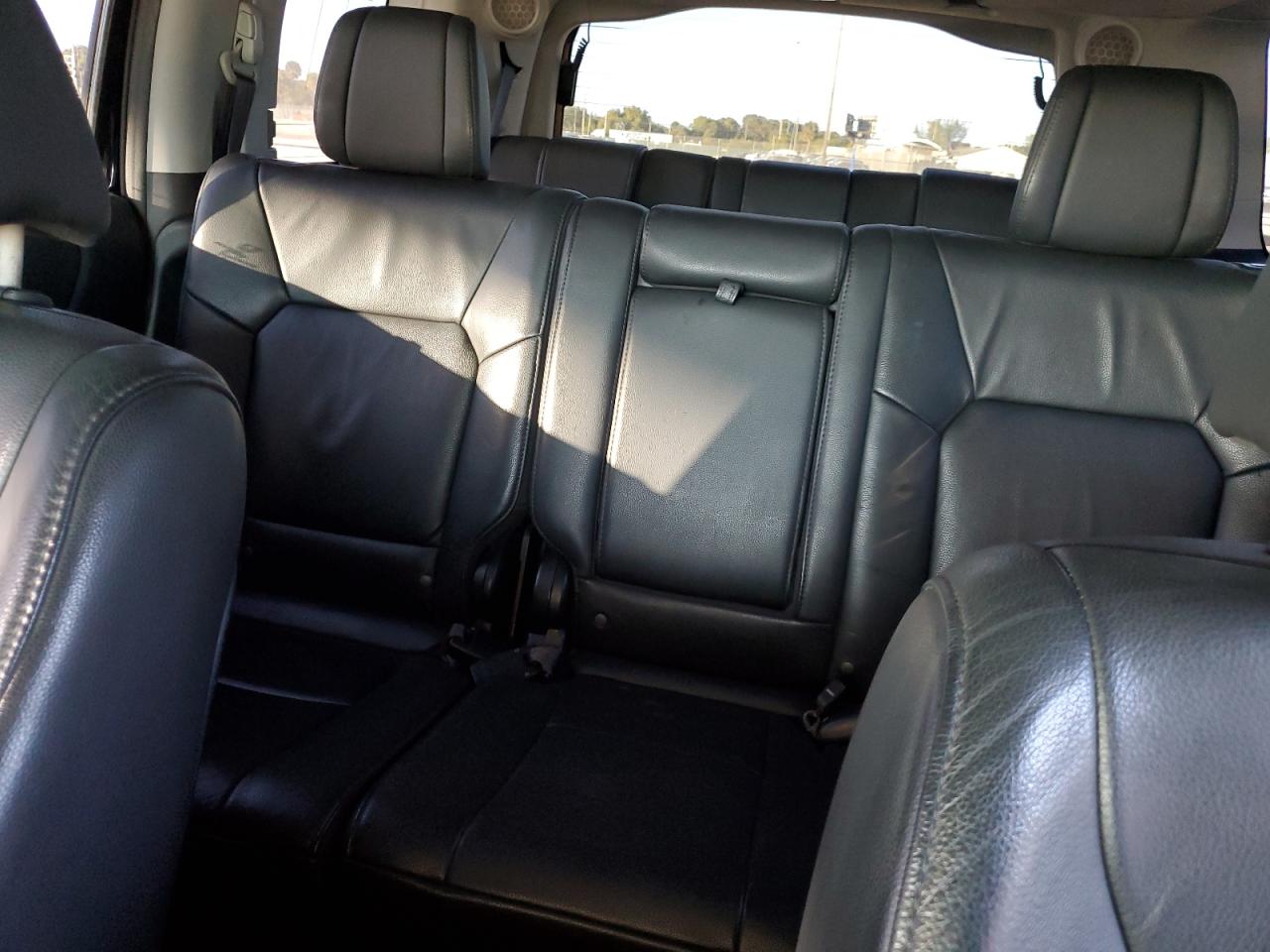 2014 Honda Pilot - Image 10