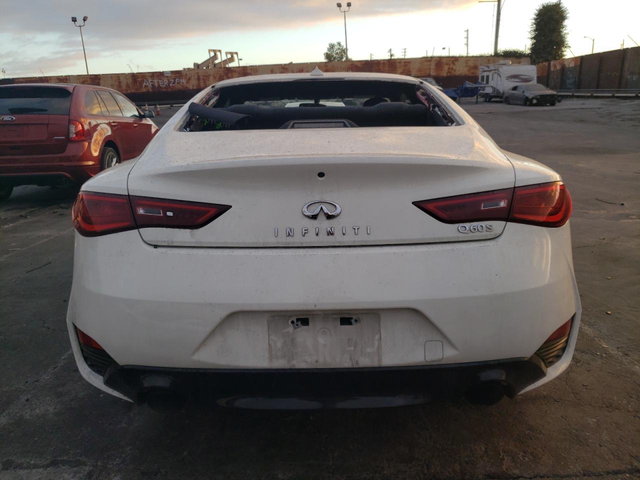 VIN JN1EV7EK7JM340883 2018 INFINITI Q60 no.6