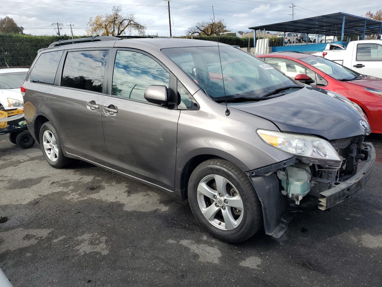 2014 Toyota Sienna - Image 4