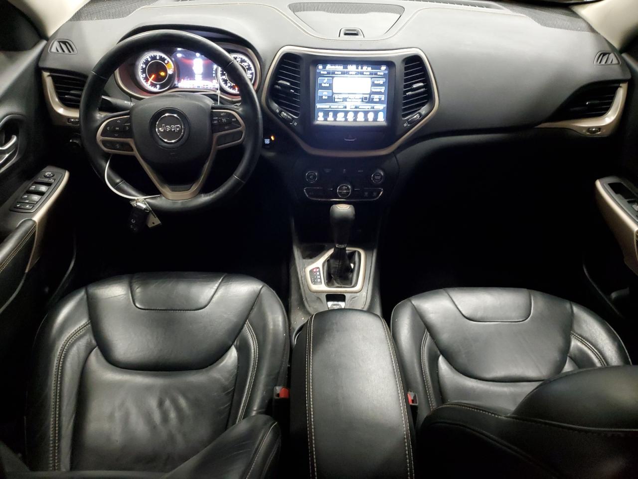 2017 Jeep Grand Cherokee - Image 8