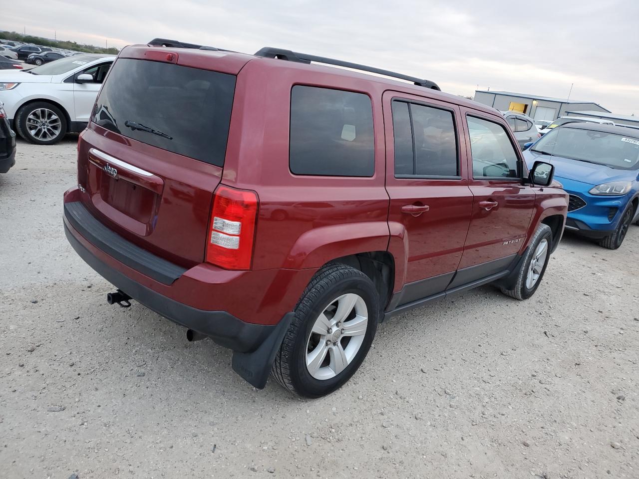 2017 Jeep Liberty (Patriot) - Image 3