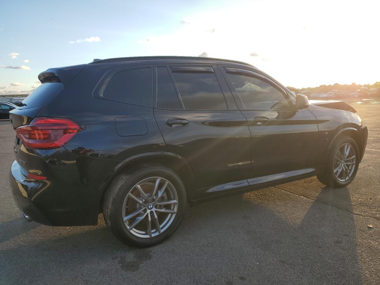 VIN 5UXTR9C52KLE16231 2019 BMW X3 no.3