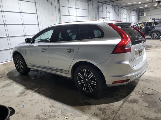  VOLVO XC60 2017 Srebrny