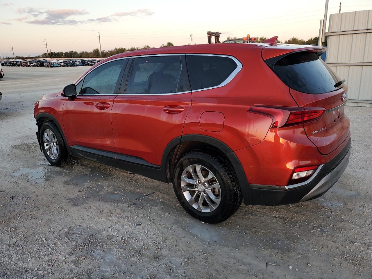 VIN 5NMS3CAD2KH135728 2019 HYUNDAI SANTA FE no.2