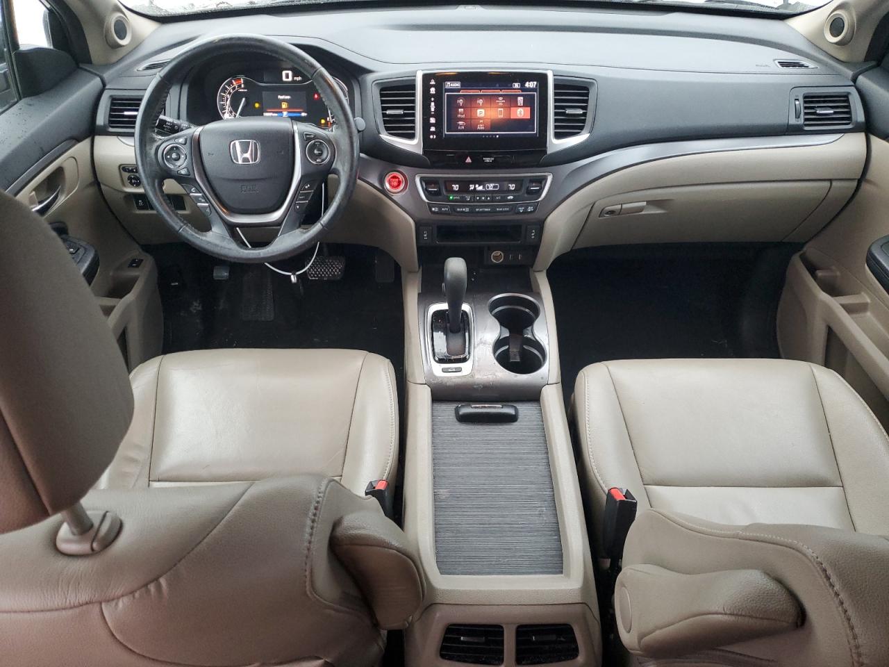 2017 Honda Pilot - Image 8