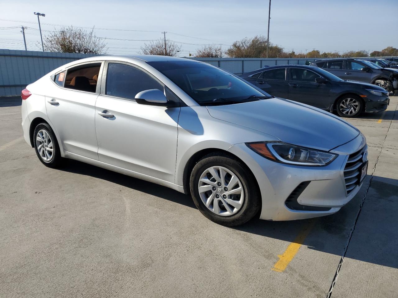 2018 Hyundai Elantra - Image 4