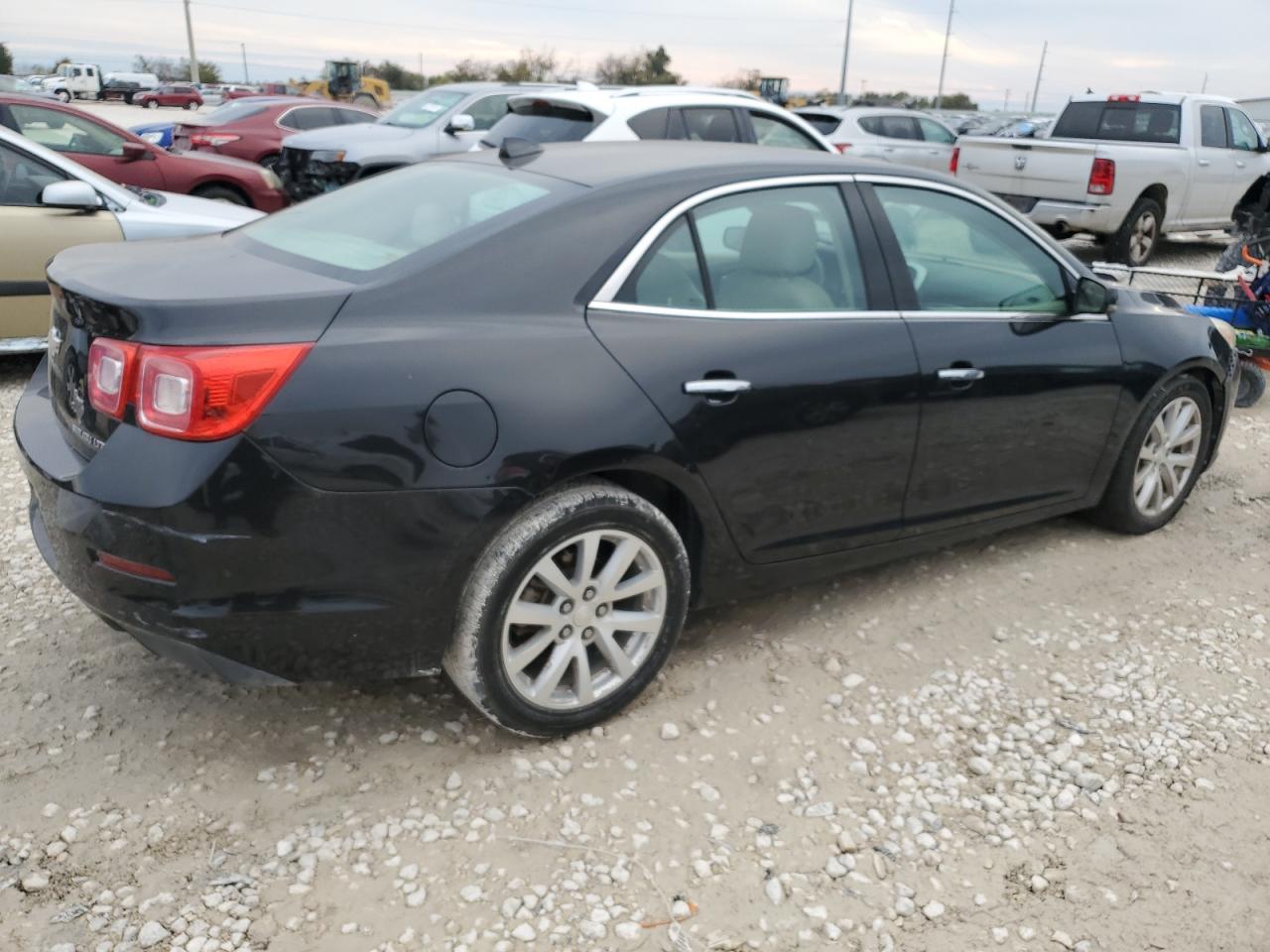 2014 Chevrolet Malibu - Image 3