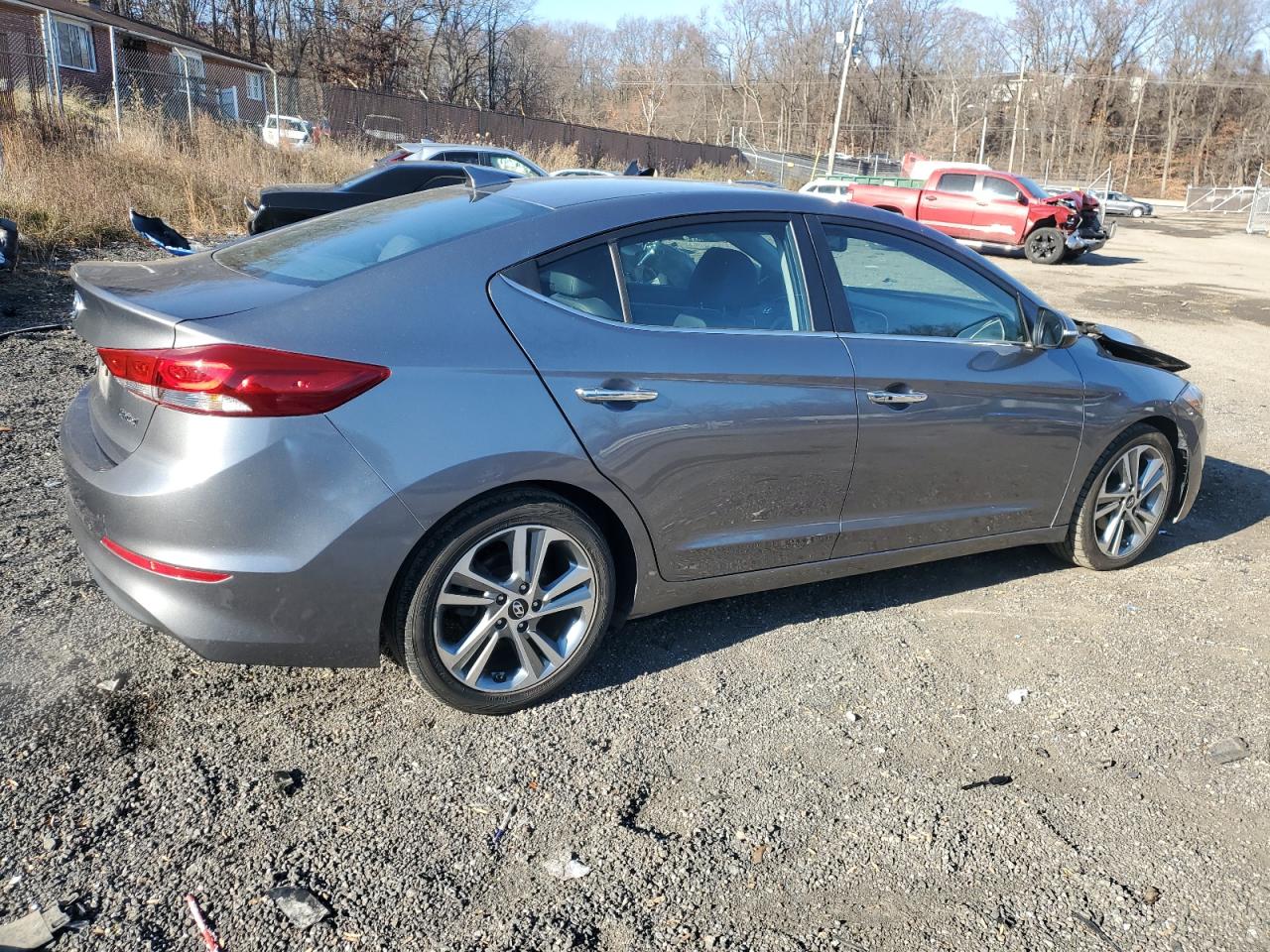 2017 Hyundai Elantra - Image 3