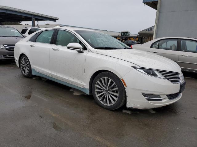 Sedans LINCOLN MKZ 2016 White