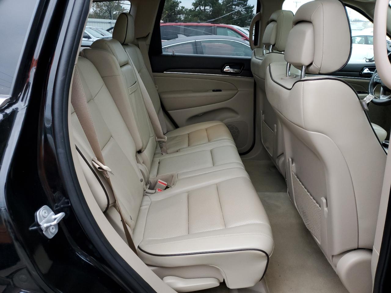 2019 Jeep Grand Cherokee - Image 11