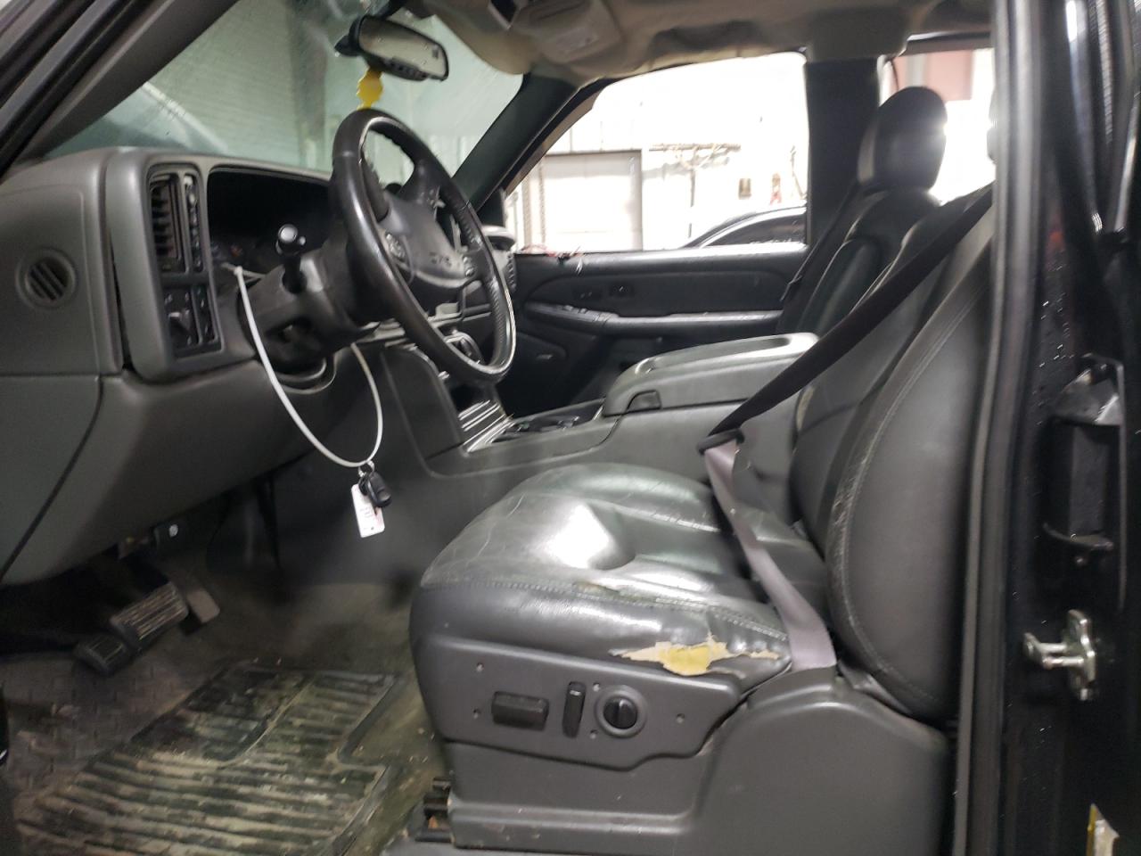 2006 GMC Sierra - Image 7