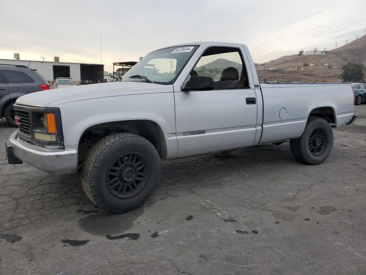 1995 GMC Sierra - Image 1