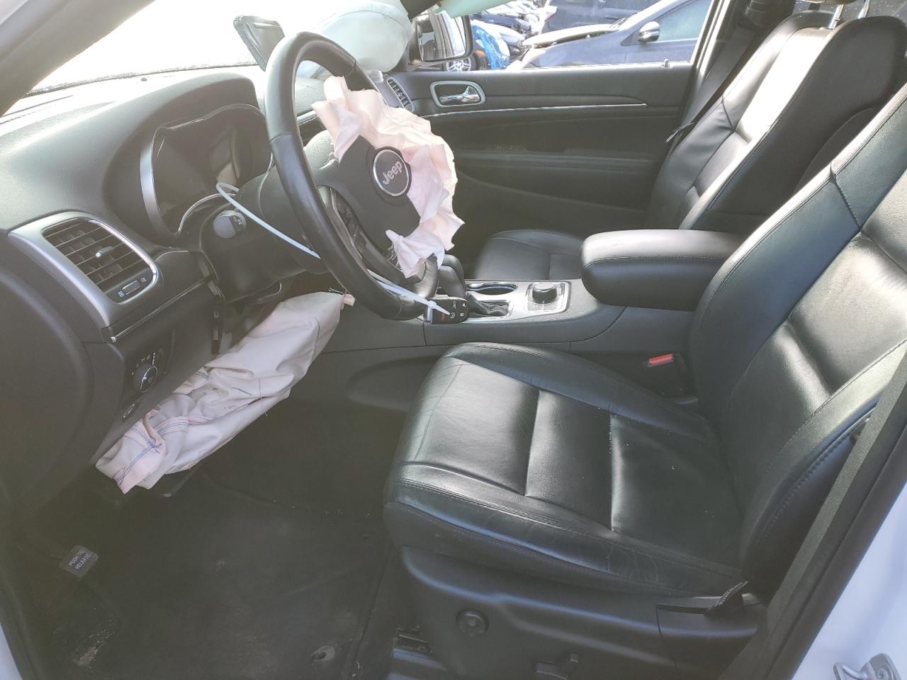 2018 Jeep Grand Cherokee - Image 7